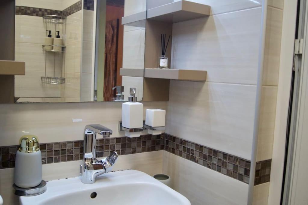 Cozy 2Br Oasis In Central Burgas Exterior photo